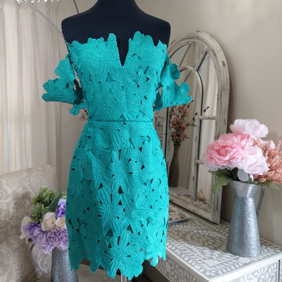 🍒NEW🍒 FREE PEOPLE FLORAL CROCHET LACE DRE - Picture 3 of 6